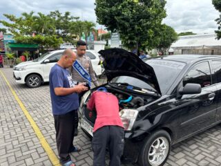 Samsat Karanganyar Tingkatkan Pelayanan Prima, Wajib Pajak Rasakan Proses Cepat dan Nyaman