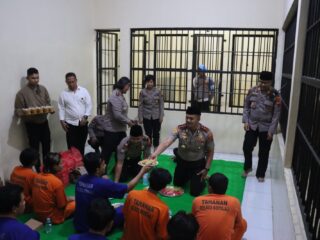Sentuhan Ramadhan di Balik Jeruji: Kapolres Boyolali Buka Puasa Bersama Tahanan di Polres Boyolali*
