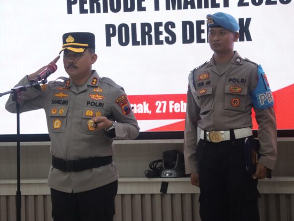 Di Hadapan Jajaran, AKBP Samel Tekankan Tanggung Jawab Moral Penerima Pangkat Pengabdian