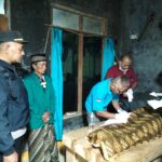 Polisi Evakuasi Korban Tenggelam di Waduk Gunung Rowo Gembong*