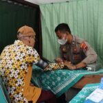 Sidokkes Polres Kendal Buka Layanan Cek Kesehatan Gratis bagi Jamaah Masjid Agung*