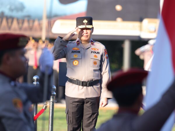 Upacara Hari Kesadaran Nasional, Wakapolda KEPRI  Tekankan Profesionalisme Dan Integritas Personel