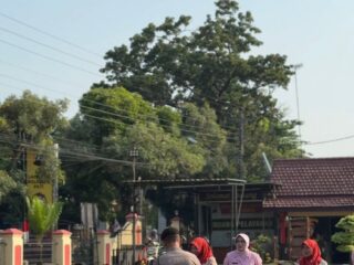 Polresta Pati Tanamkan Cinta Polisi Sejak Dini, Anak-anak TK Bhayangkari Diajak Jelajah Dunia Kepolisian*