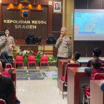 POLRES SRAGEN HADIRKAN KEBAHAGIAAN UNTUK ANAK-ANAK BERKEBUTUHAN KHUSUS, BELAJAR TERTIB LALU LINTAS SAMBIL BERMAIN BERSAMA POLISI