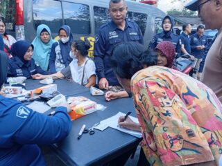 Hari Bhayangkara ke-80, Polda Jateng Gelar Bakti Kesehatan Gratis di Pasar Tradisional untuk Pedagang dan Masyarakat*
