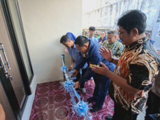 Sambut Hari Bhayangkara ke-80, Polda Jateng Wujudkan Kepedulian Lewat Bedah Rumah Korban Kebakaran di Semarang*