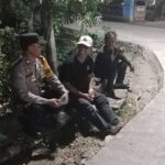 Bhabinkamtibmas Desa Bero Sambangi Warga, Ajak Masyarakat Aktif Jaga Kamtibmas dan Manfaatkan Layanan 110