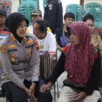 Senyum warga Penawangan warnai Bakti Sosial dan pelayanan Kesehatan gratis Polres Semarang.