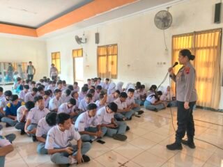 Mencetak Generasi Muda Melek Teknologi, Polres Jepara Gelar Pelatihan Artificial Intelligence di SMK Bakti Praja