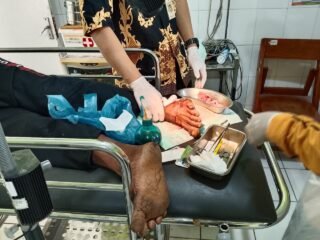 Dua Motor Bertabrakan di Jalan Purwantoro-Ponorogo, Dua Pengendara Luka-luka