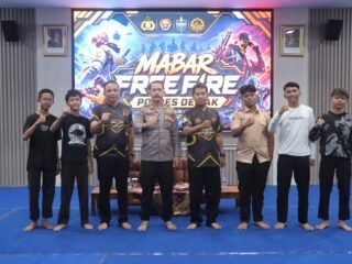 Lewat Mabar Free Fire, Polres Demak Bangun Kedekatan dengan Pelajar