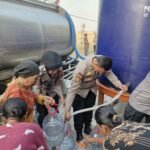 Polres Kudus Salurkan 21 Ribu Liter Air Bersih ke Warga Glagahwaru