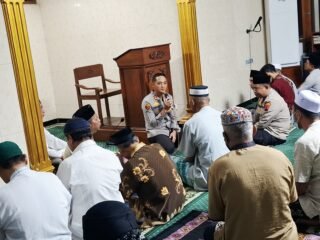 Subuh Keliling di Selogiri, Kapolres Wonogiri Ajak Warga Jaga Kerukunan Jelang Pilkades Serentak