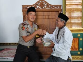 Safari Jumat di Ngadirojo, Kapolres Wonogiri Ajak Warga Jaga Kerukunan Jelang Pilkades