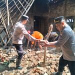 Puting Beliung Terjang Kudus, Rumah Warga Rusak hingga Pohon Tumbang Timpa Bangunan